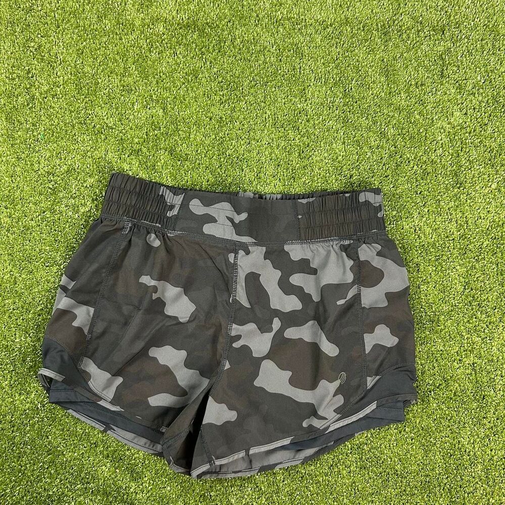 Mpg Women's Shorts